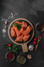 Полуфабрикат из свинины мясной мелкокусковой бескостный охлажденный Шашлык для пикника