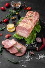 Продукт из свинины мясной цельнокусковой копчено-вареный Бекон Классический вес