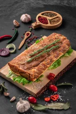 Продукт из свинины мясной цельно-кусковой сырокопченый Полендвичка Фирменная вес