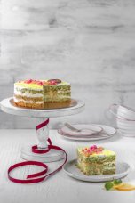 Торт "Изумрудный" с карамельным кранчем Artesso 