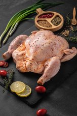 Полуфабрикат из мяса цыплят-бройлеров крупнокусковой мястокостный охлажденный Курочка для барбекю